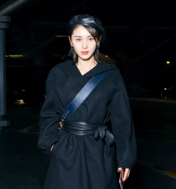 今年秋冬最chic！原來短發(fā)和帽子這么配?。? border=