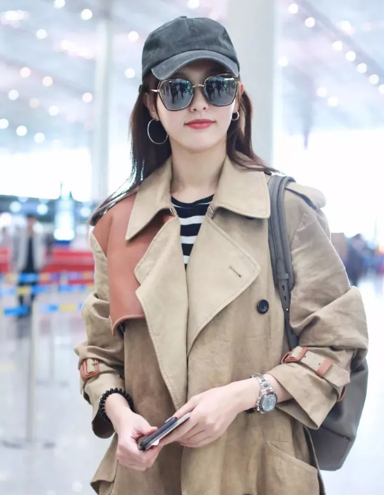 今年秋冬最chic！原來短發(fā)和帽子這么配?。? border=