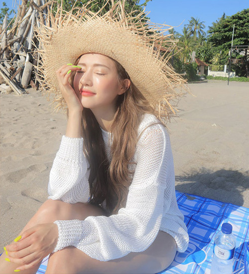 出游季夏曰炎炎，草帽加連衣裙絕對是標(biāo)配，暑期防曬全攻略！