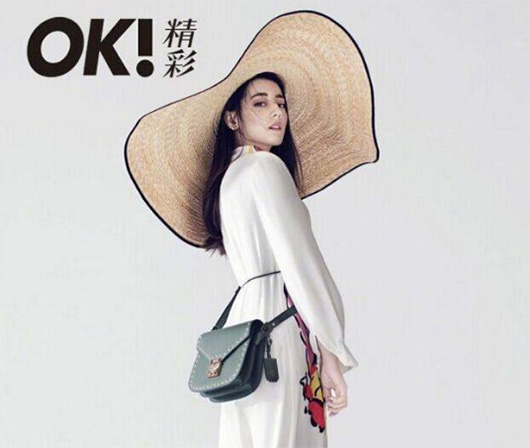 看看女星們花式戴草帽的帽子戲法！